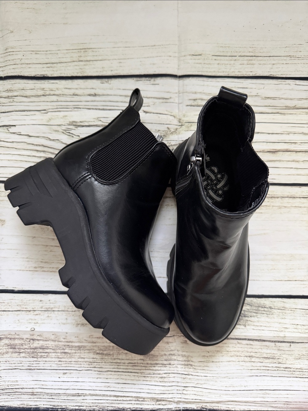 ♡ Sam & Libby Black Chunky Platform Boots - Women's Ankle Boot 6